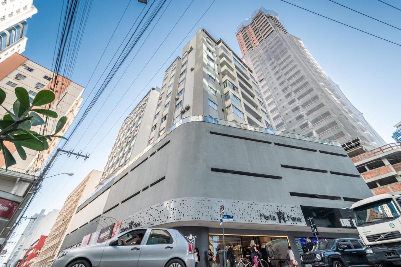 Em Frente ao Shopping Atlântico! Ampla Sacada, Garagem e Ar condicionado! Balneario Camboriu Exterior foto